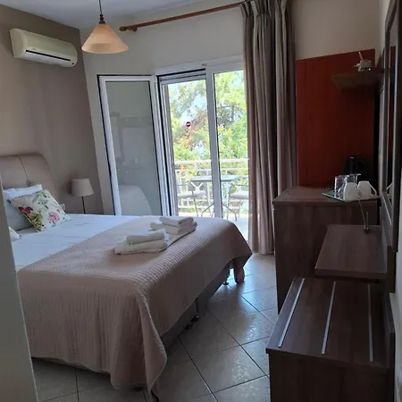 Giannis αdults Only コイニラ