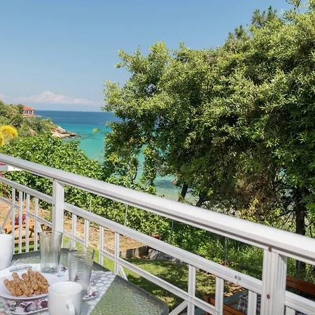 ゲストハウス Giannis αdults Only