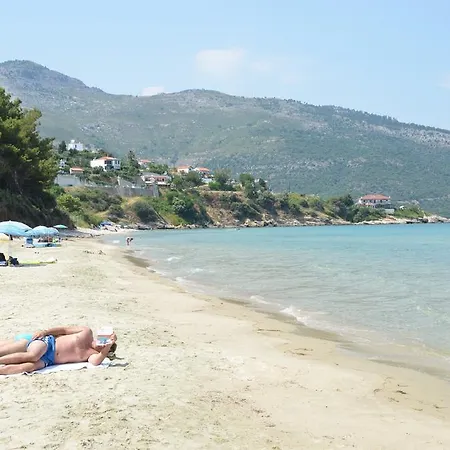 게스트하우스 Giannis αdults Only 3*