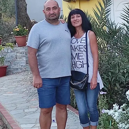 Giannis αdults Only Pensión Koinira