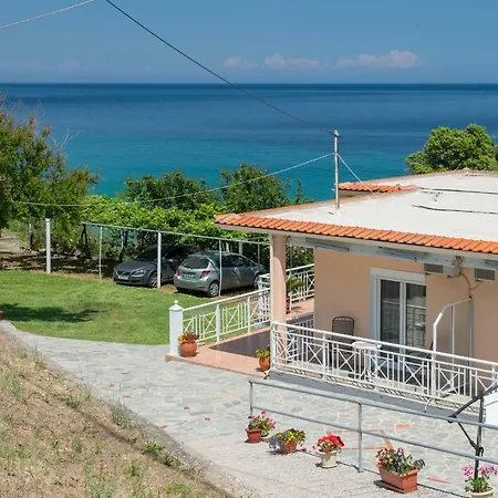 Giannis αdults Only 3*