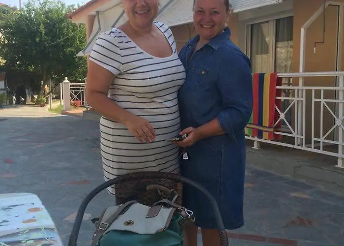 Giannis αdults Only 3*