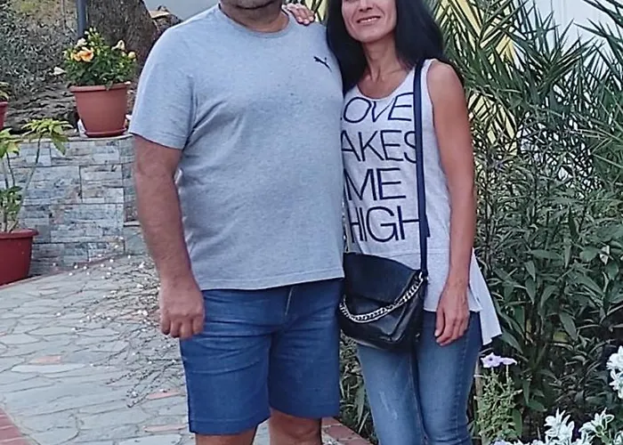 Giannis αdults Only Casa de hóspedes Koinira