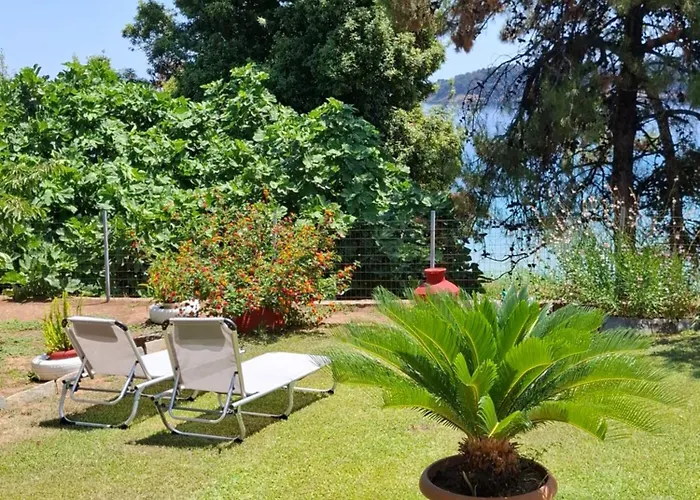 Casa de hóspedes Giannis αdults Only Koinira