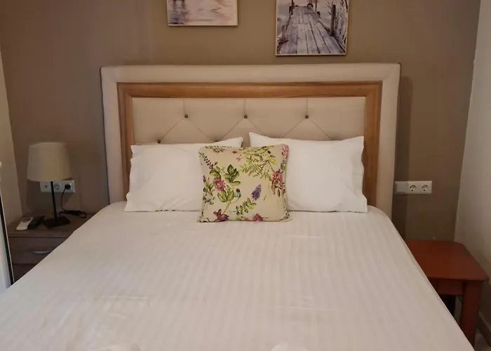 Giannis αdults Only 3* Koinira