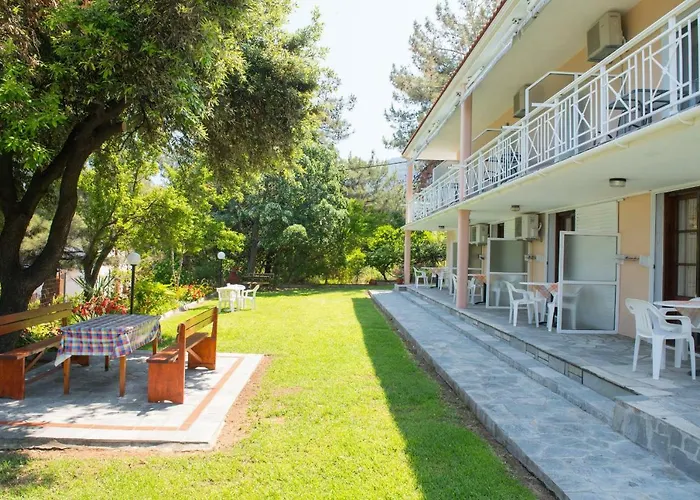 Giannis αdults Only Casa de hóspedes Koinira