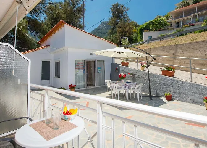 Giannis αdults Only 3*